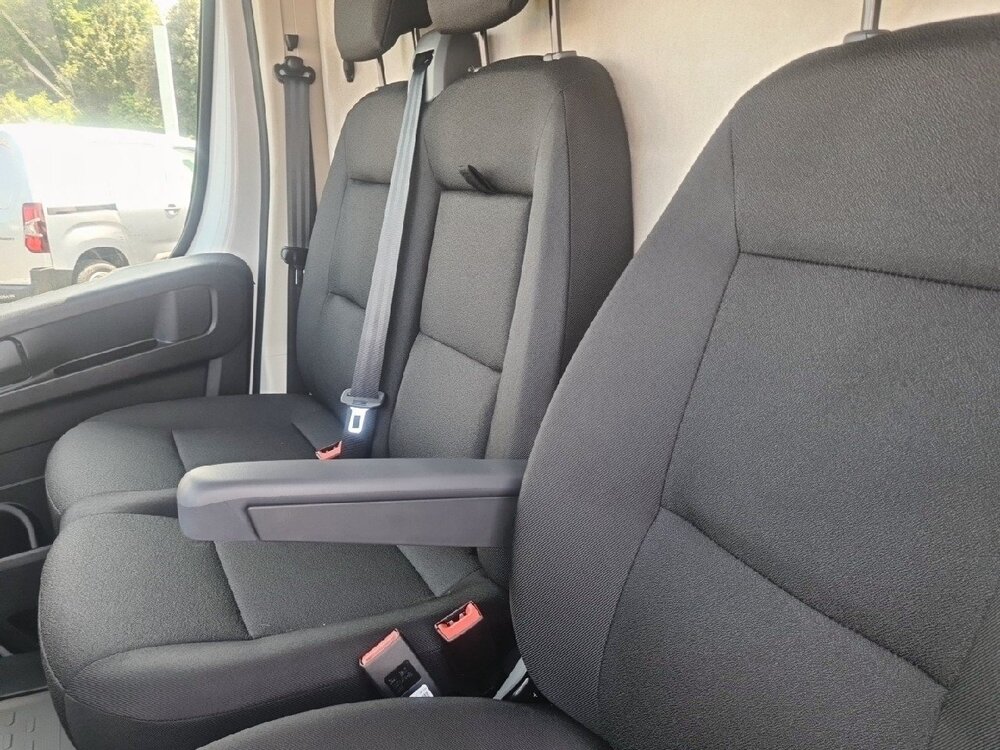 Occasion PEUGEOT Boxer BOXER FOURGON TOLE 3.3 T L2H2 140 S&S BVM6