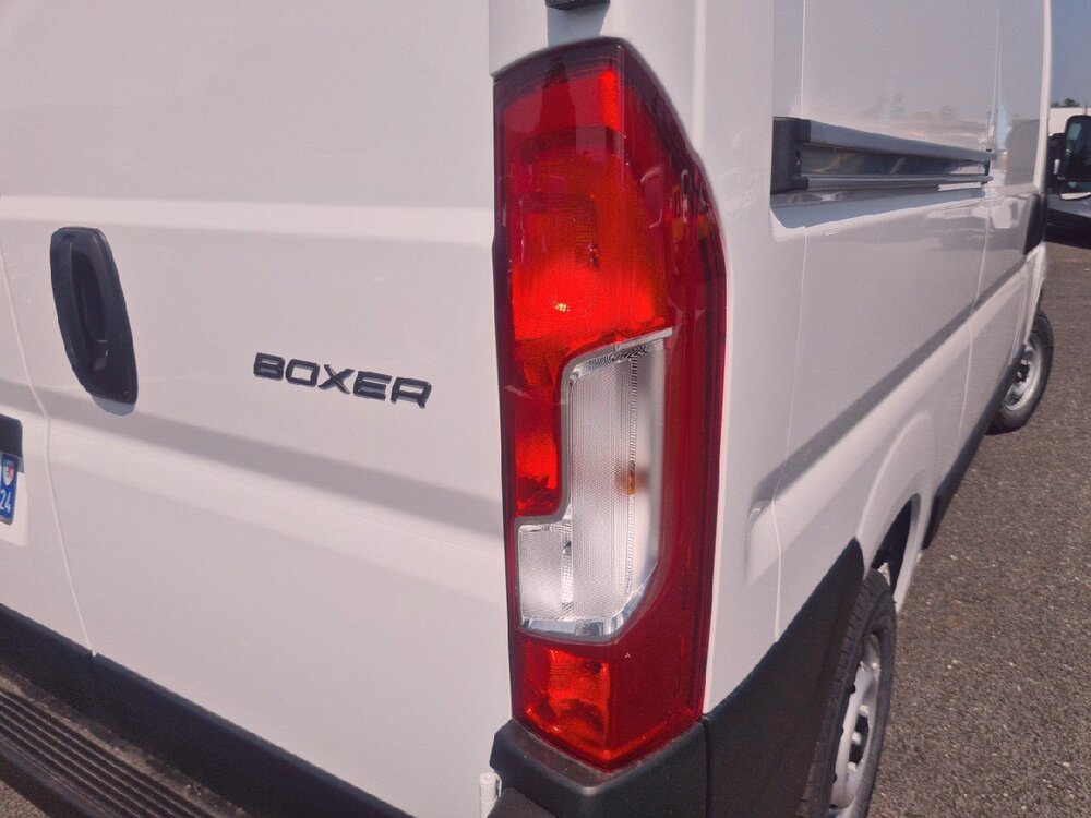 Occasion PEUGEOT Boxer BOXER FOURGON TOLE 3.3 T L2H2 140 S&S BVM6