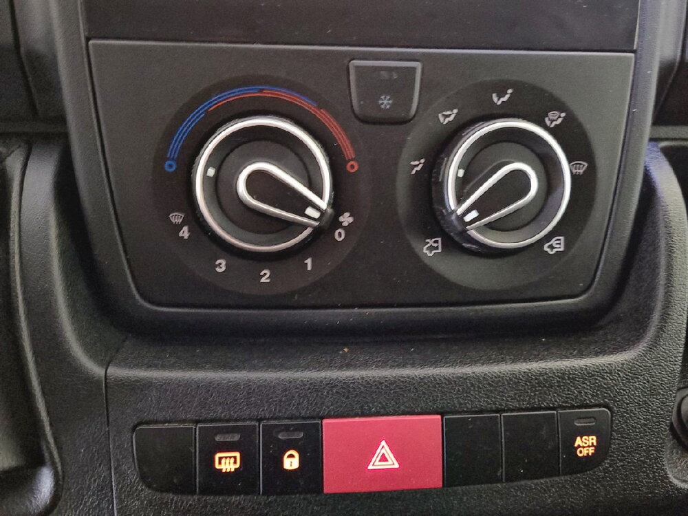 Occasion PEUGEOT Boxer BOXER TOLE 3.0 T L2H1 BLUEHDI 120 S&S BVM6
