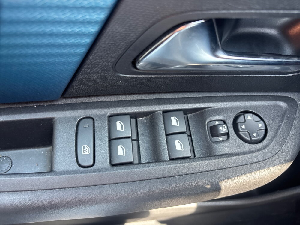 Occasion CITROEN C4 e-C4 136 ch Automatique - Shine
