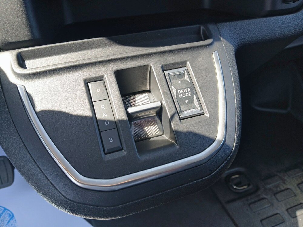 Occasion OPEL Vivaro VIVARO-E FGN TAILLE M ELECTRIQUE 100 KW BATTERIE 75 KWH