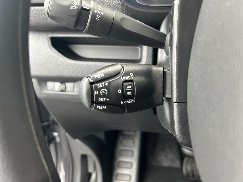 Occasion OPEL Vivaro VIVARO-E FGN TAILLE M ELECTRIQUE 100 KW BATTERIE 75 KWH