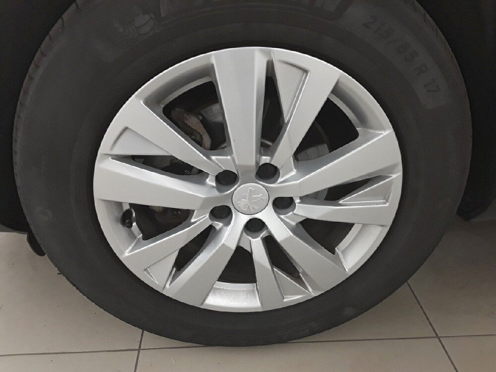 Occasion PEUGEOT 5008 5008 Hybrid 136 e-DCS6