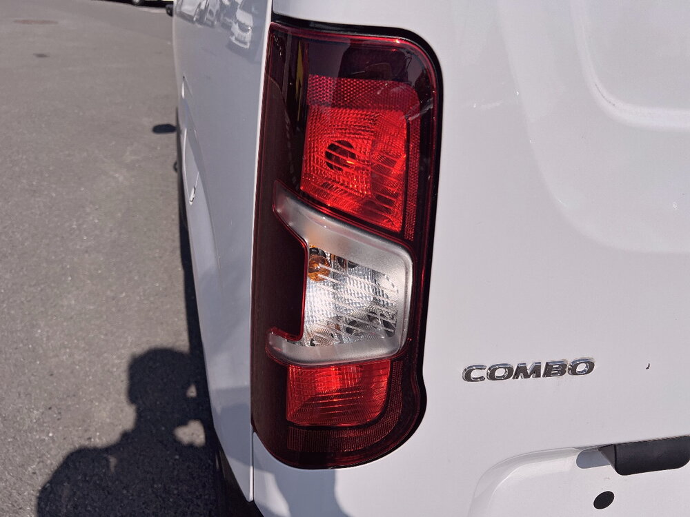 Occasion OPEL Combo COMBO CARGO M 650 KG BLUEHDI 100 S&S BVM6