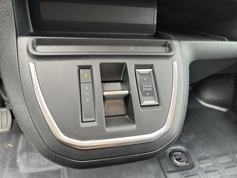 Occasion PEUGEOT Expert E-EXPERT FGN M ELECTRIQUE 100KWH 136CH BATTERIE 75 KWH