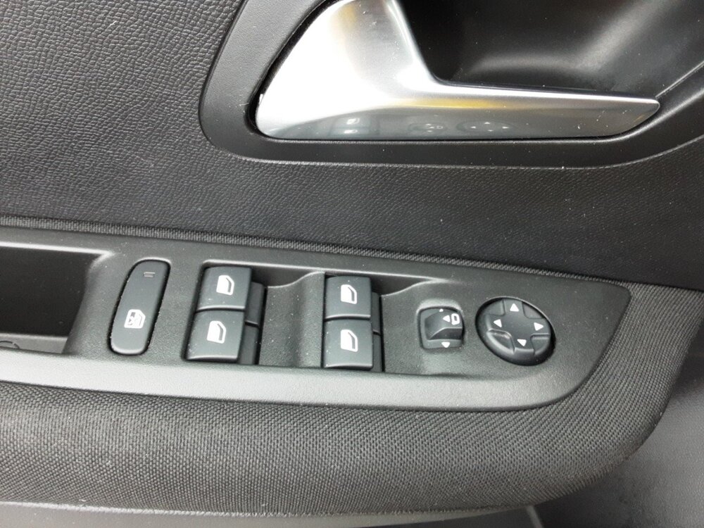 Occasion PEUGEOT 208 208 Electrique 50 kWh 136ch