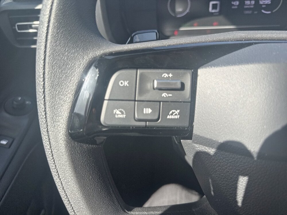 Occasion OPEL Combo COMBO-E CARGO M 800 KG ELECTRIQUE 100 KW BATTERIE 54 KWH