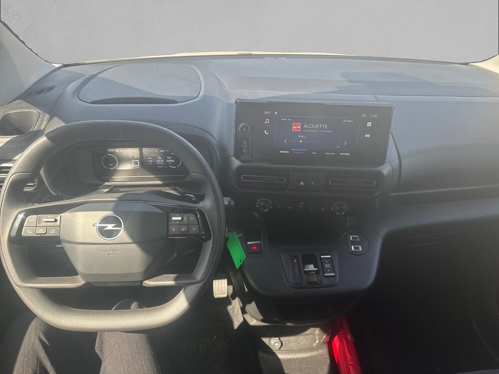 Occasion OPEL Combo COMBO-E CARGO M 800 KG ELECTRIQUE 100 KW BATTERIE 54 KWH