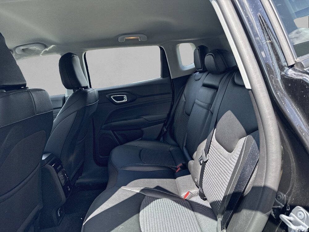 Occasion JEEP Compass Compass 1.5 Turbo T4 130 ch BVR7 e-Hybrid - Altitude