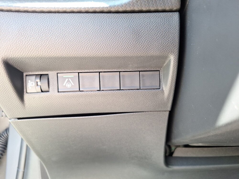 Occasion PEUGEOT 208 208 Hybrid 145 e-DCS6 - Allure