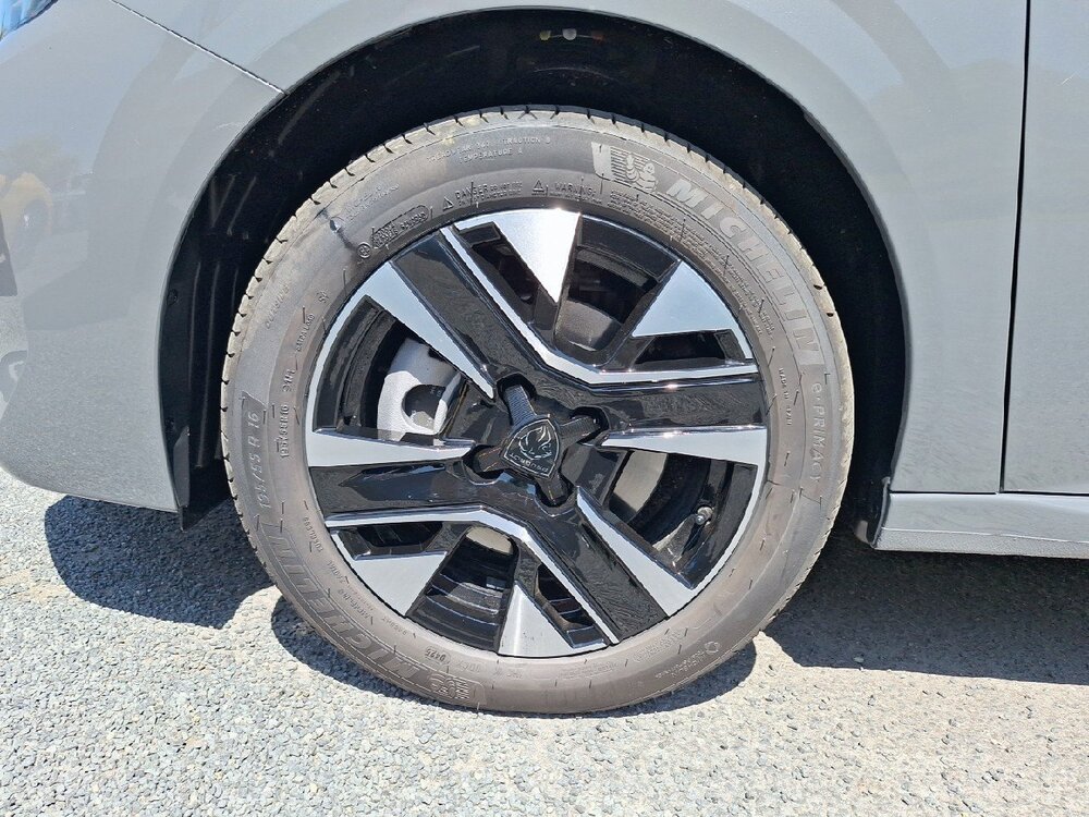 Occasion PEUGEOT 208 208 Hybrid 145 e-DCS6 - Allure