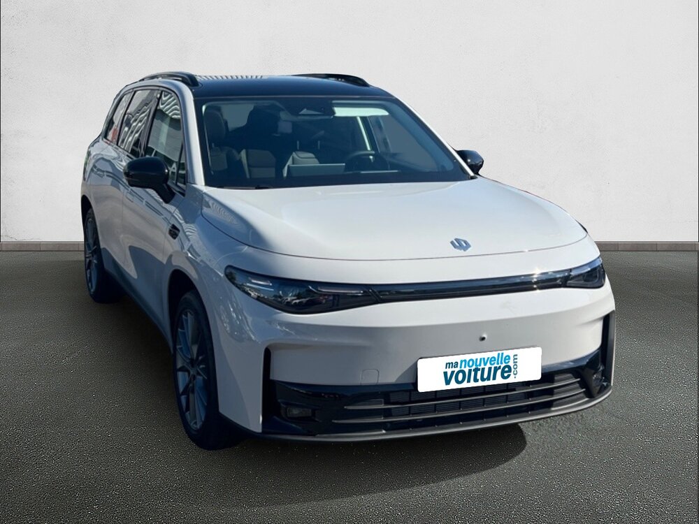 Occasion LEAPMOTOR C10 C10 REEV 28.4 kWh - 158 kW - Design