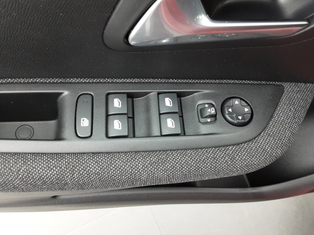 Occasion PEUGEOT 208 208 Electrique 50 kWh 136ch