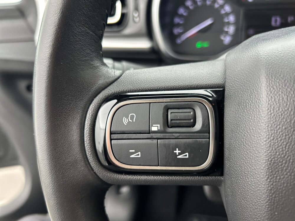 Occasion CITROEN C3 C3 PureTech 110 S&S EAT6 - Shine Pack