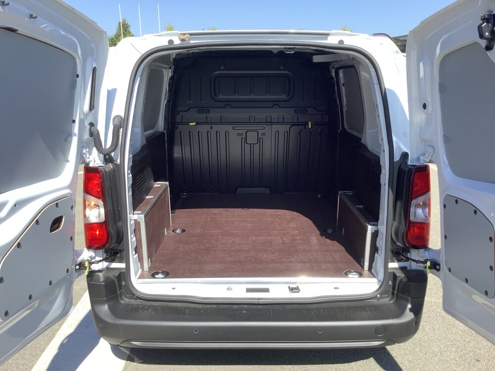 Occasion PEUGEOT Partner E-PARTNER FOURGON M 800 KG 136 CH BATTERIE 54 KWH