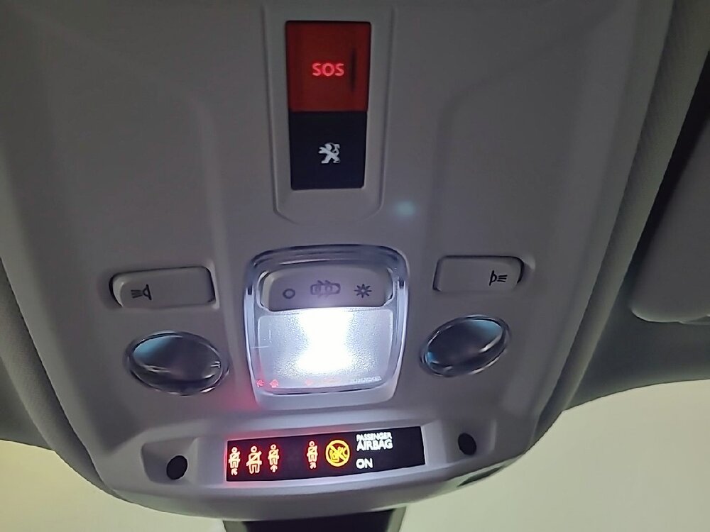 Occasion PEUGEOT 2008 2008 Moteur électrique 136 ch - Allure Pack