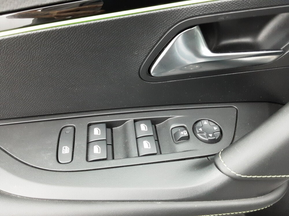 Occasion PEUGEOT 2008 2008 PureTech 130 S&S EAT8 - GT
