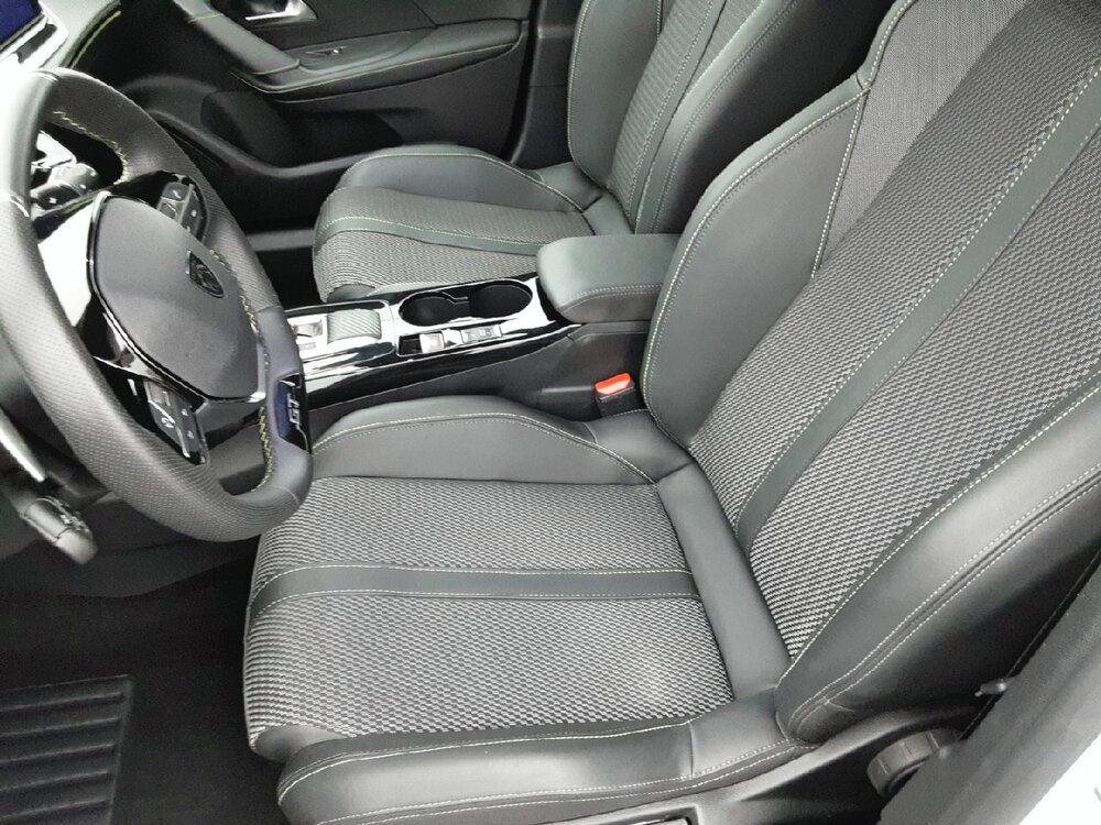 Occasion PEUGEOT 2008 2008 PureTech 130 S&S EAT8 - GT