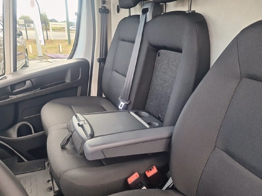Occasion PEUGEOT Boxer BOXER FOURGON TOLE 3.5 T L2H2 140 S&S BVM6