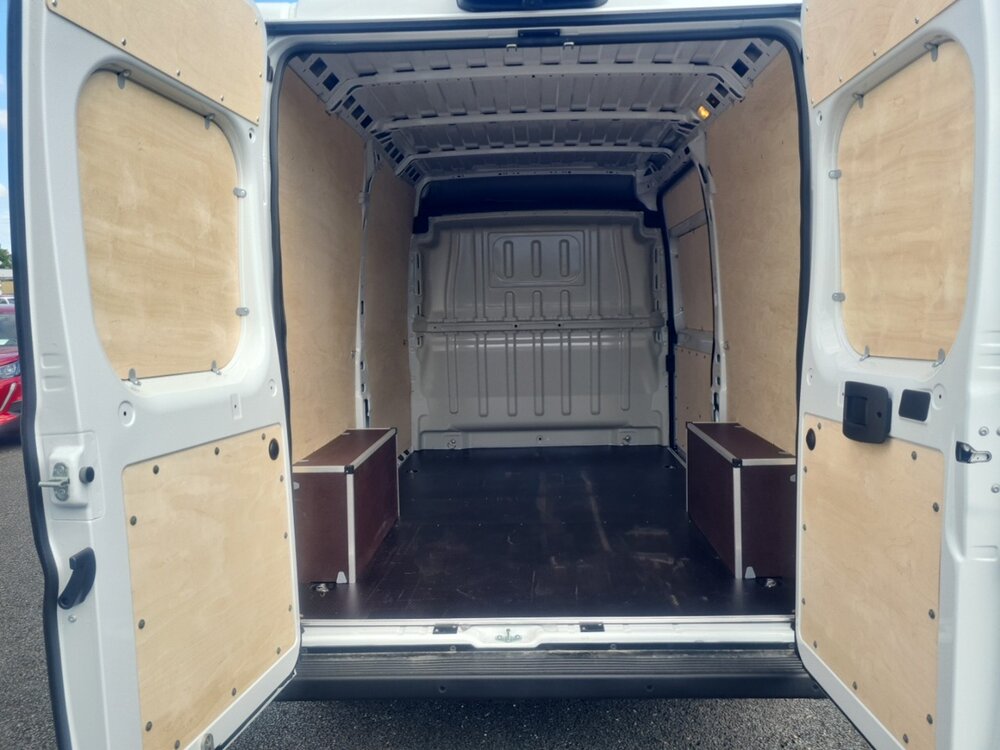 Occasion PEUGEOT Boxer BOXER FOURGON TOLE 3.5 T L2H2 140 S&S BVM6