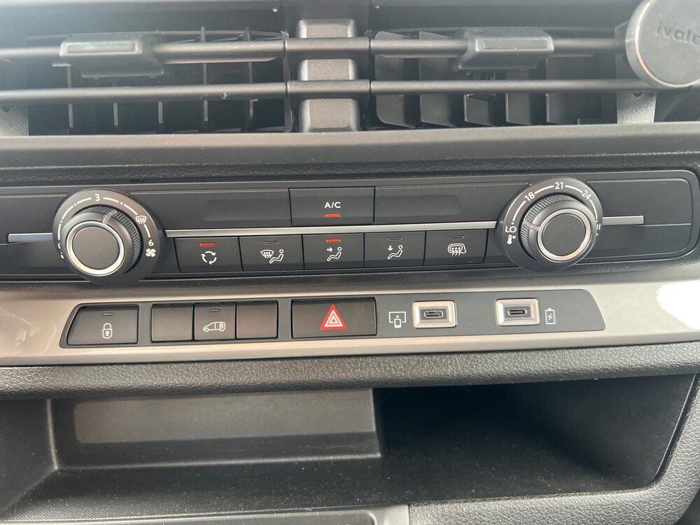 Occasion OPEL Vivaro VIVARO FGN TAILLE M BLUEHDI 145 S&S EAT8