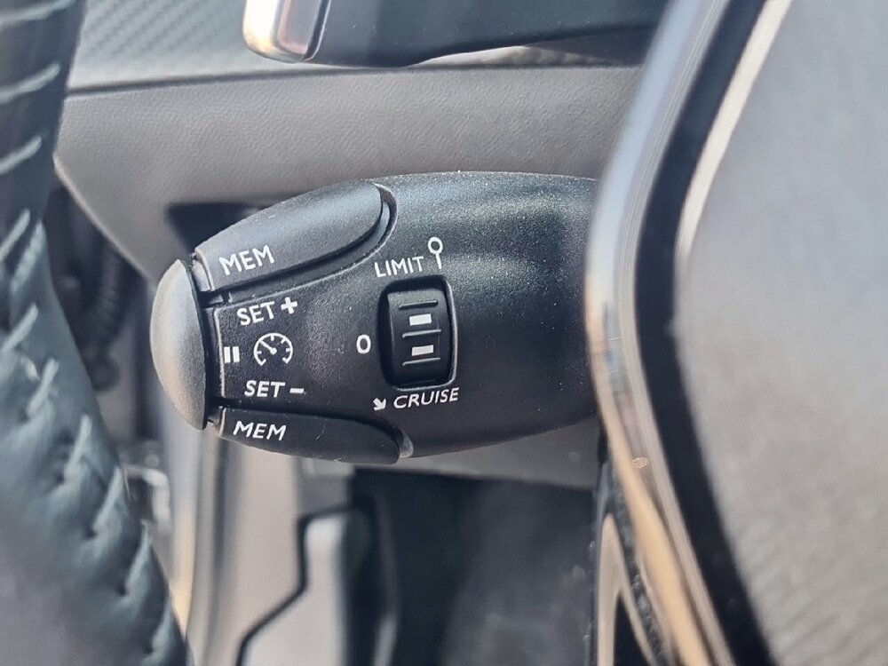 Occasion PEUGEOT 208 208 Hybrid 100 e-DCS6