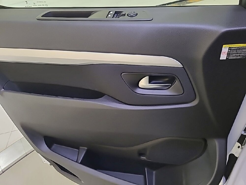 Occasion PEUGEOT Expert EXPERT FGN TOLE M ELECTRIQUE 50KWH 136CH