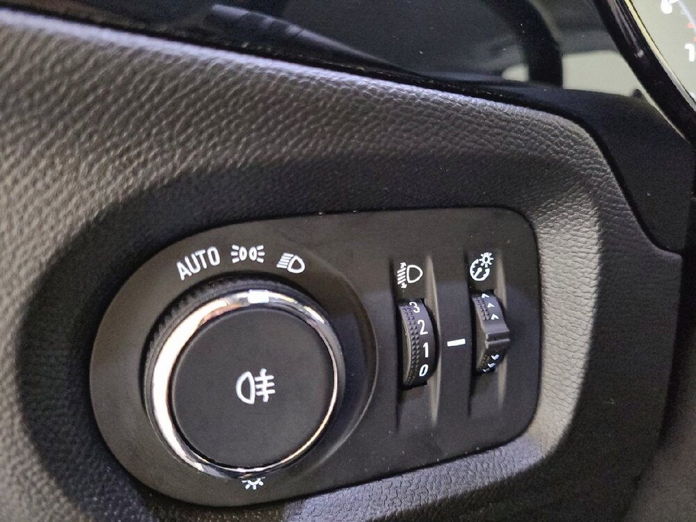 Occasion OPEL Corsa Corsa 1.2 75 ch BVM5 - Elegance Business