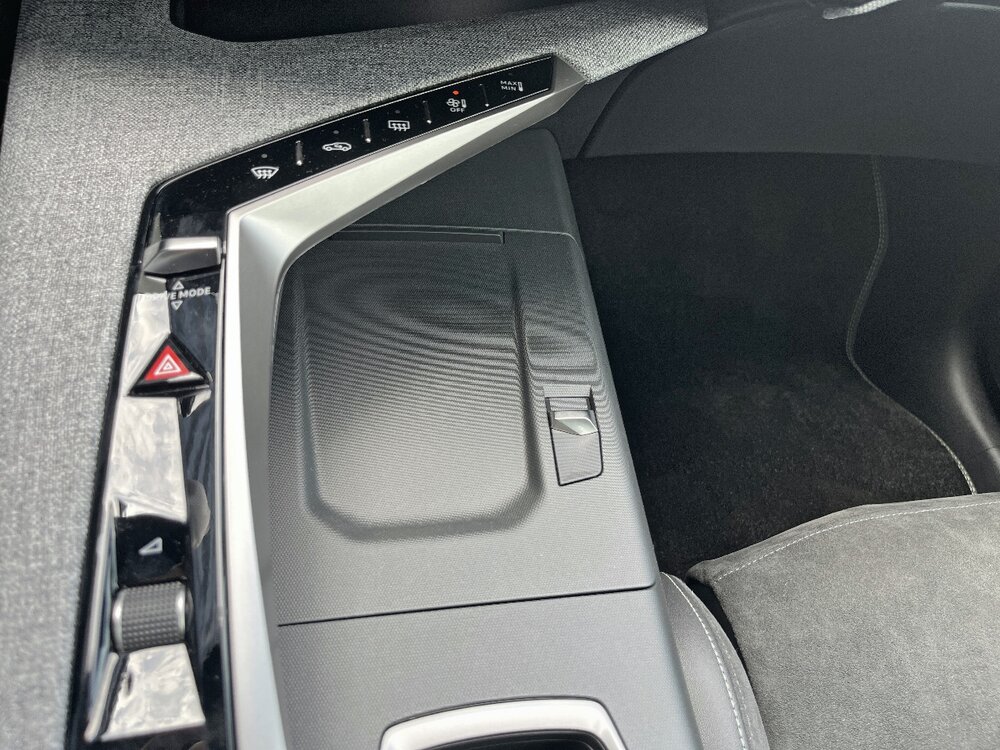 Occasion PEUGEOT 3008 3008 Electrique 73 kWh 210 ch - GT