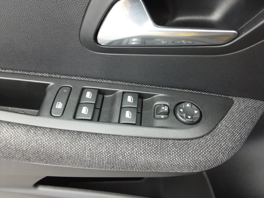 Occasion PEUGEOT 208 208 PureTech 100 S&S BVM6