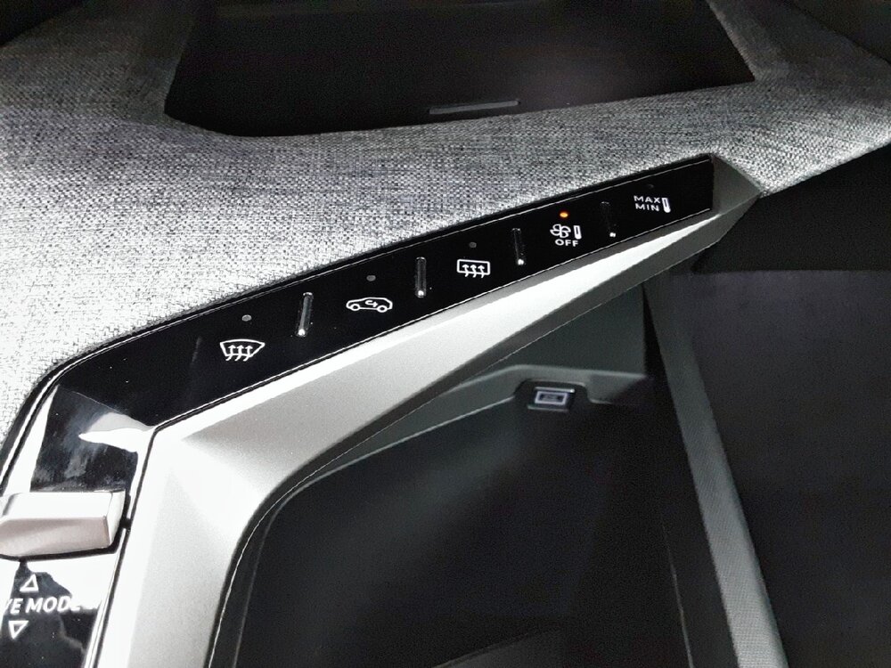 Occasion PEUGEOT 3008 3008 Hybrid 145 e-DCS6 - Allure