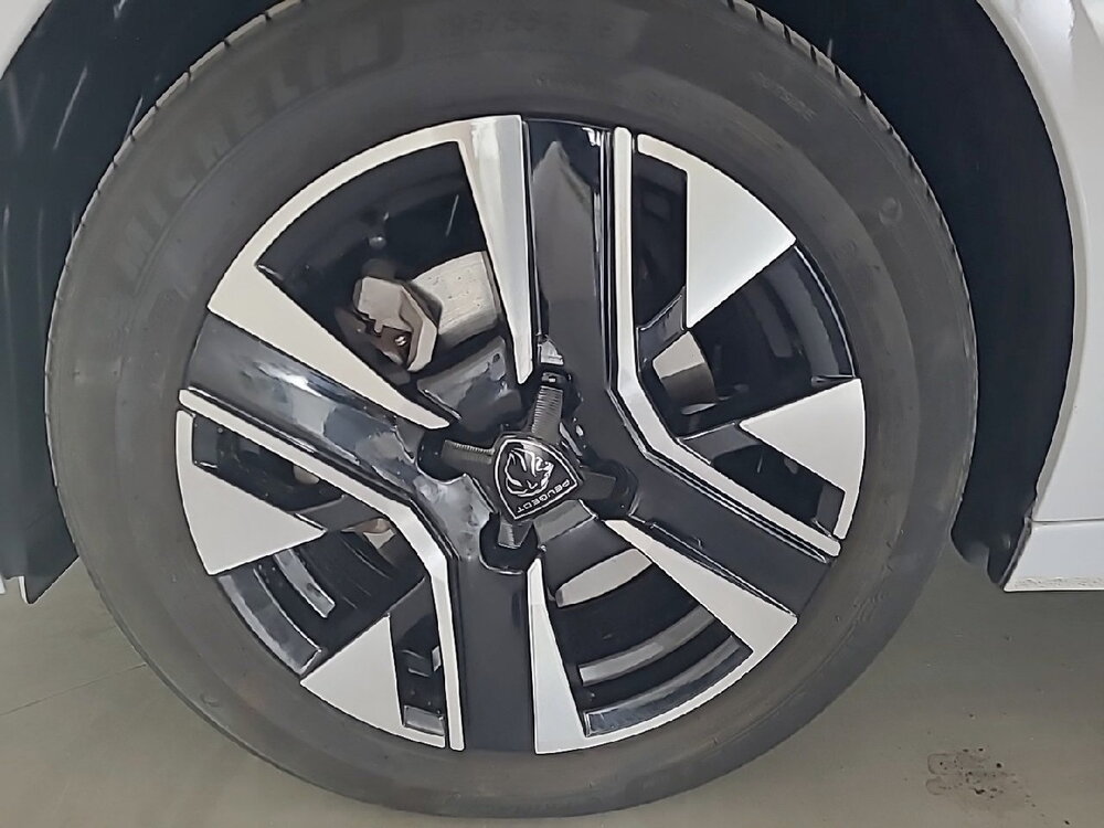 Occasion PEUGEOT 208 208 Hybrid 110 e-DCS6 - Allure