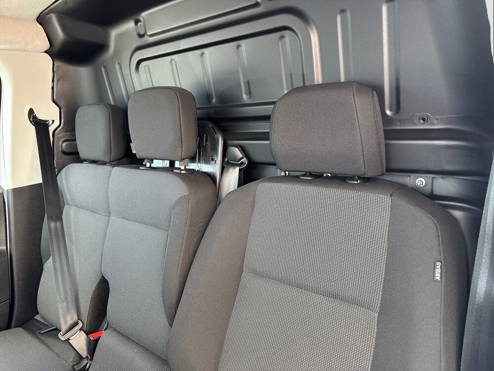 Occasion PEUGEOT Partner E-PARTNER FOURGON M 800 KG 136 CH BATTERIE 54 KWH