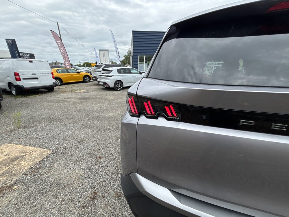 Occasion PEUGEOT 5008 5008 Hybrid 136 e-DCS6 - Allure