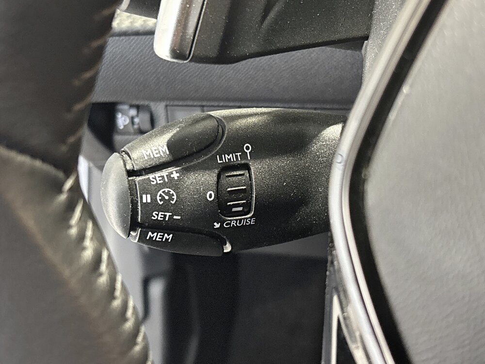 Occasion PEUGEOT 208 208 Hybrid 100 e-DCS6 - Allure
