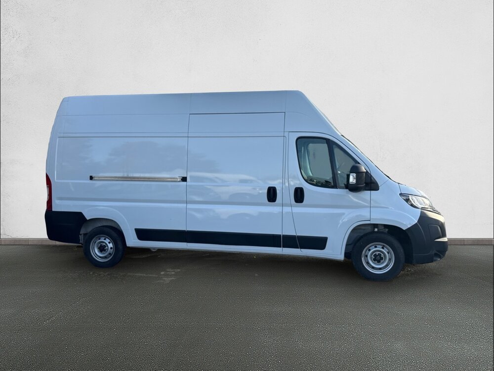 Occasion PEUGEOT Boxer BOXER FOURGON TOLE 3.5 T L3H3 140 S&S BVM6