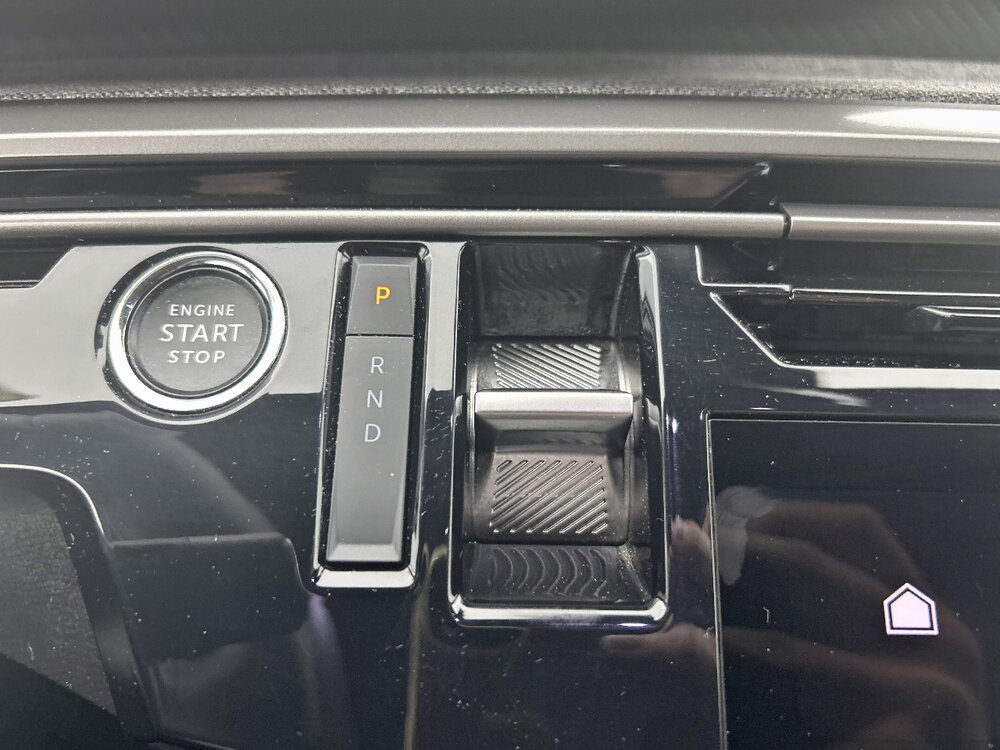 Occasion PEUGEOT 3008 3008 Electrique 73 kWh 210 ch - Allure