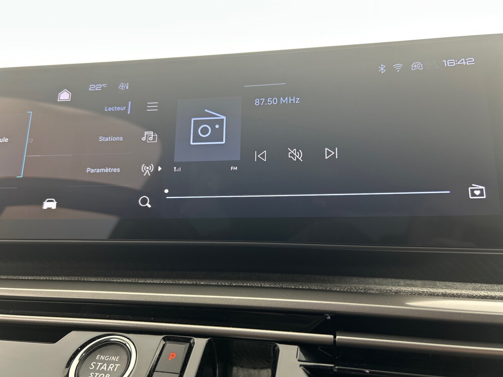 Occasion PEUGEOT 3008 3008 Electrique 73 kWh 210 ch - Allure