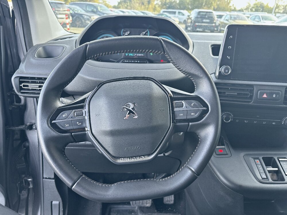 Occasion PEUGEOT Partner E-PARTNER FOURGON M 800 KG 136 CH BATTERIE 50 KWH