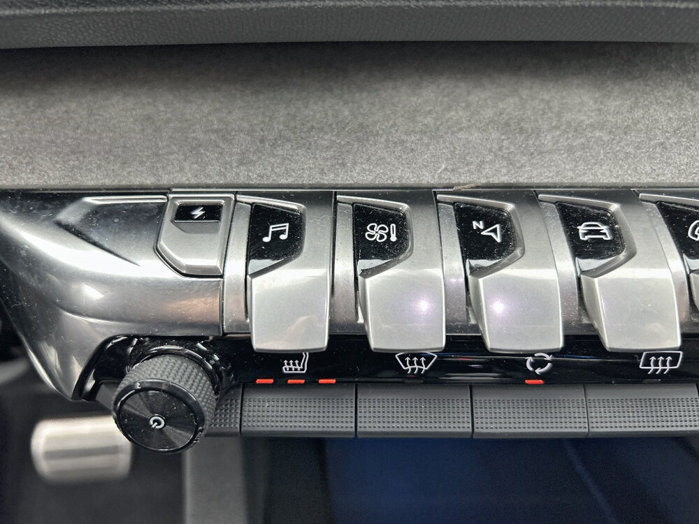 Occasion PEUGEOT 3008 3008 Hybrid 225 e-EAT8 - GT