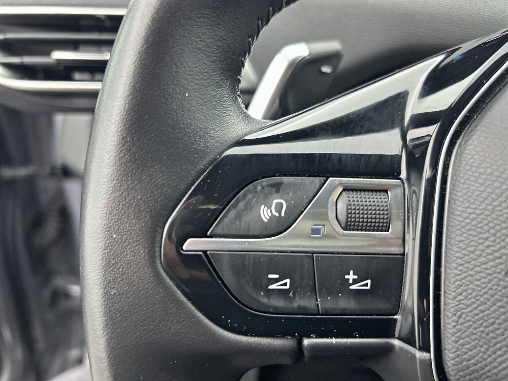 Occasion PEUGEOT 3008 3008 Hybrid 180 e-EAT8 - Active Pack