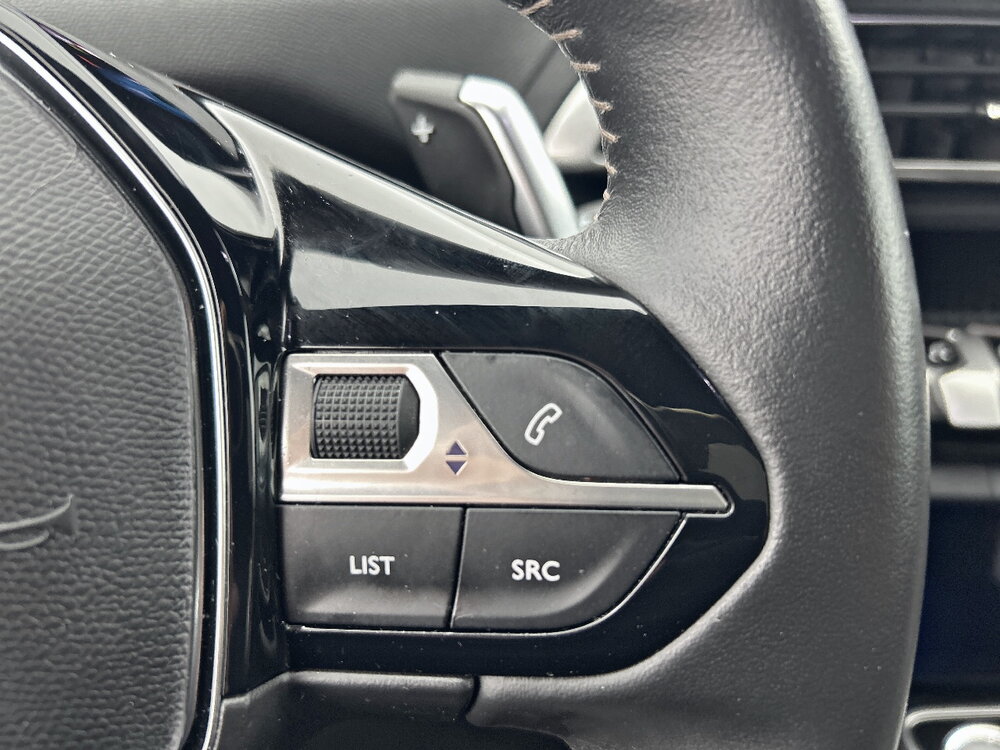 Occasion PEUGEOT 3008 3008 Hybrid 180 e-EAT8 - Active Pack