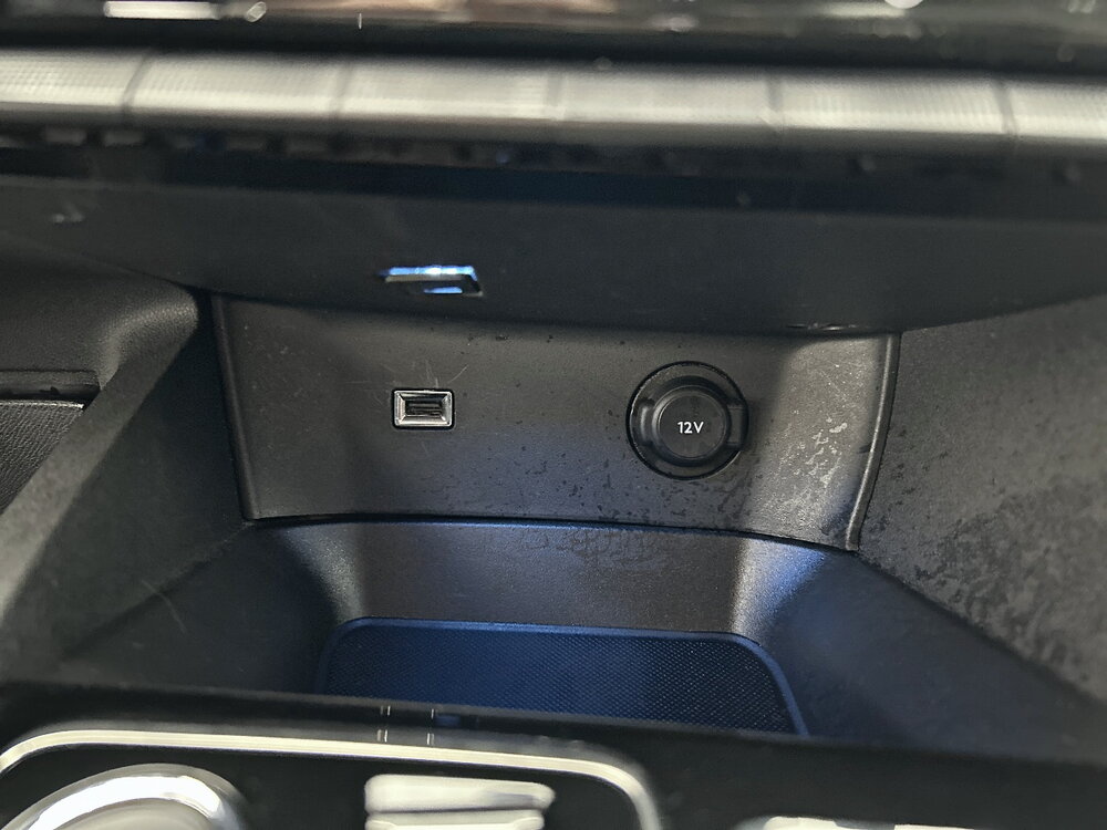 Occasion PEUGEOT 3008 3008 Hybrid 180 e-EAT8 - Active Pack