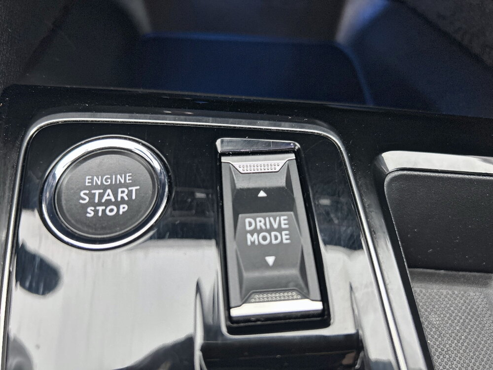 Occasion PEUGEOT 3008 3008 Hybrid 180 e-EAT8 - Active Pack