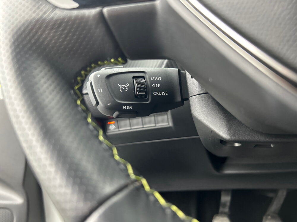 Occasion PEUGEOT 208 208 PureTech 100 S&S BVM6 - GT Pack