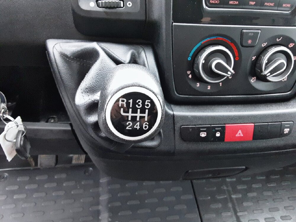 Occasion PEUGEOT Boxer BOXER TOLE 330 L2H2 BLUEHDI 120 S&S - PREMIUM