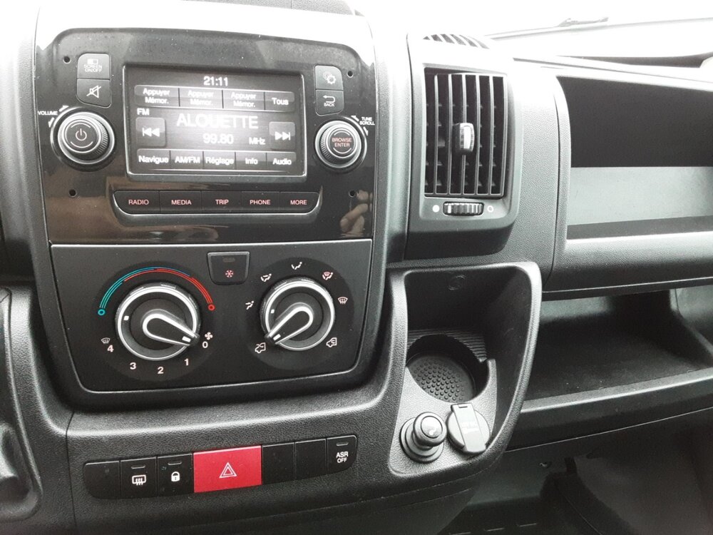 Occasion PEUGEOT Boxer BOXER TOLE 330 L2H2 BLUEHDI 120 S&S - PREMIUM
