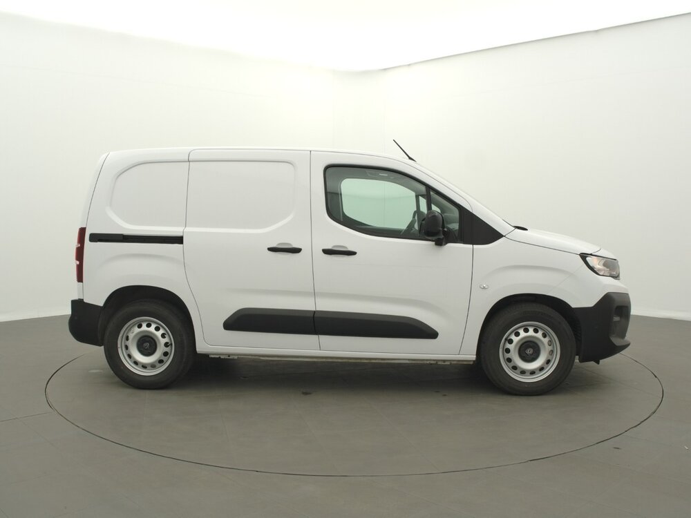 Occasion PEUGEOT Partner E-PARTNER FOURGON M 800 KG 136 CH BATTERIE 51 KWH