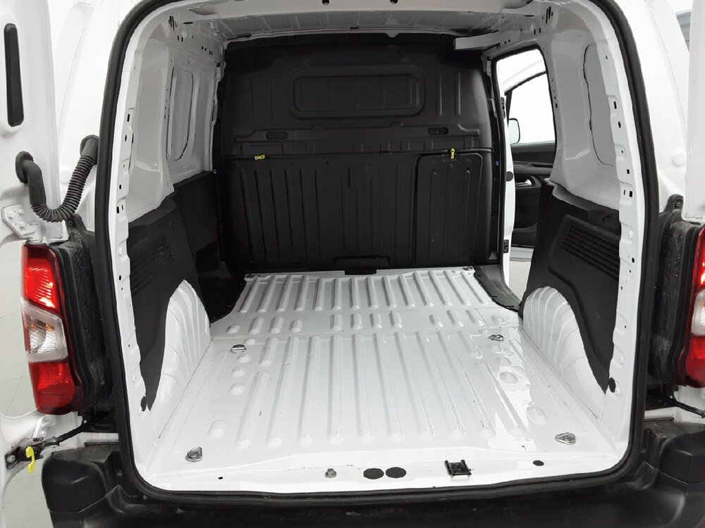 Occasion PEUGEOT Partner E-PARTNER FOURGON M 800 KG 136 CH BATTERIE 51 KWH