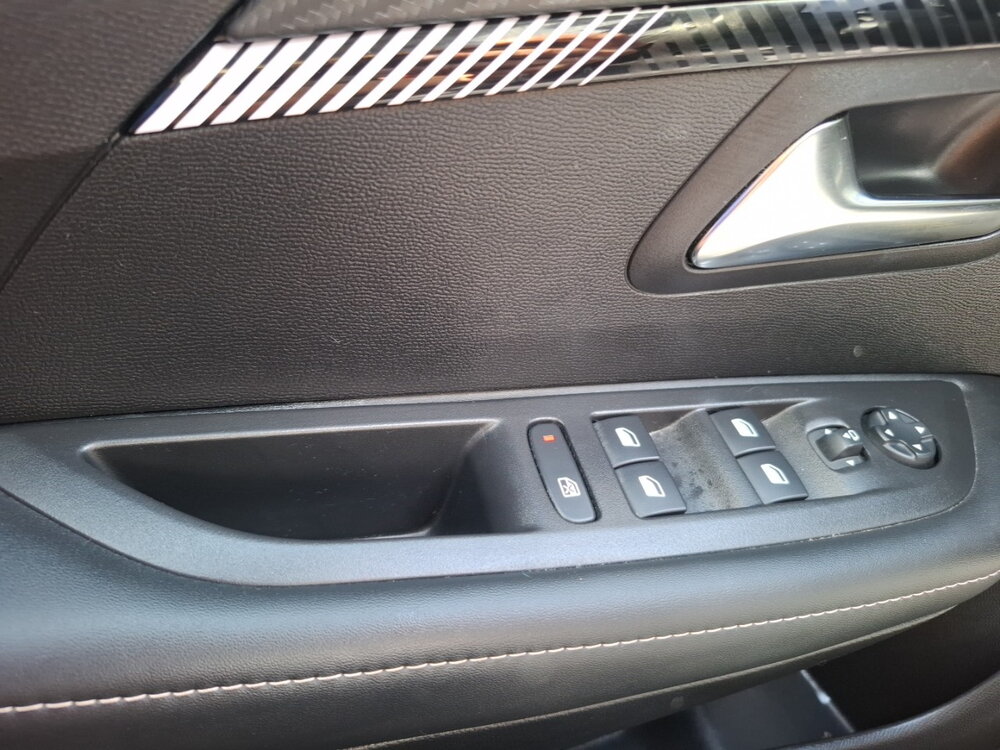 Occasion PEUGEOT 208 208 PureTech 100 S&S BVM6 - Allure